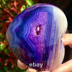 146G Natural beautiful heart-shaped agate crystal cave super large gem D561