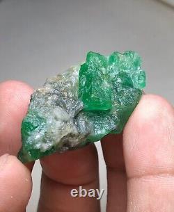 19 Grm Super Emerald Specimens From Pakistani Swat