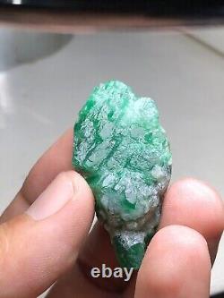 19 Grm Super Emerald Specimens From Pakistani Swat