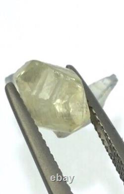 4.82cts Yellow Sapphire By-Crystal super shiny skin Natural Untreated Sri Lanka