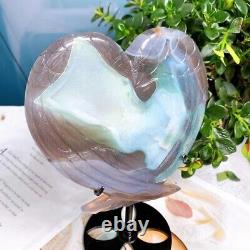 690g Natural beautiful heart-shaped agate crystal hole super large gem Butterfly