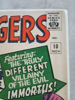 Avengers #10 (VGF) Marvel Comics 1964 signed by Dick Ayers