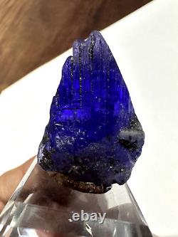 Breathtaking Super Delux Color Natural Tanzanite Crystal 102.5 Carats
